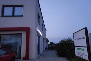 Motel Kim Eingang